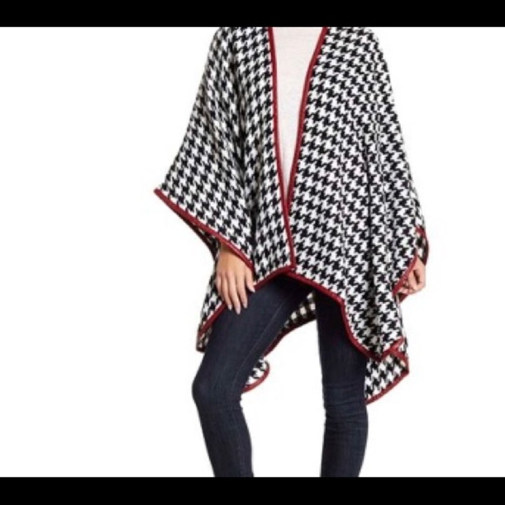 Houndstooth cape